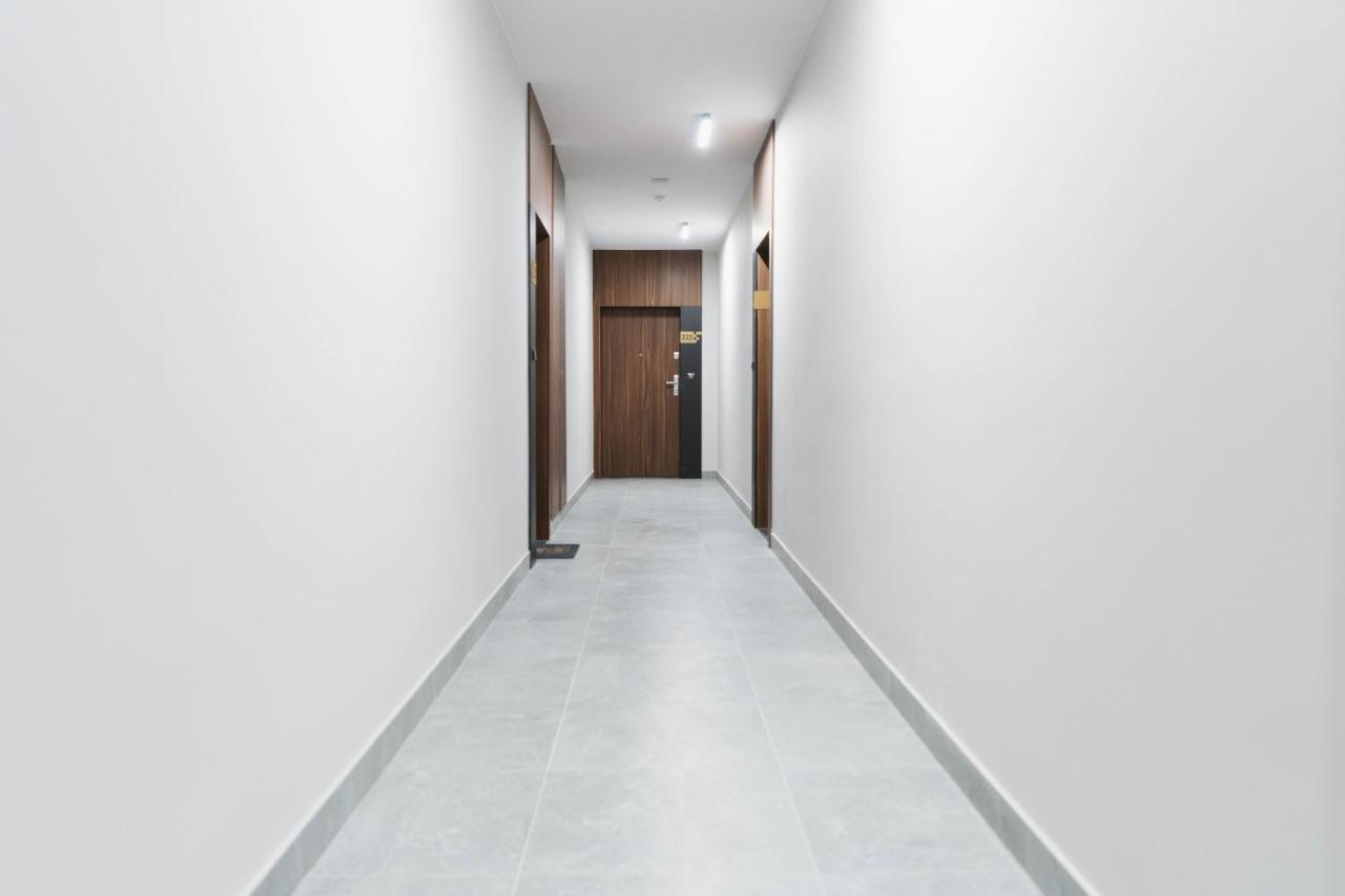 Very Berry - Dabrowskiego 89 - Jezyce, Self Check In 24H, Parking, Lift Poznan Exterior photo